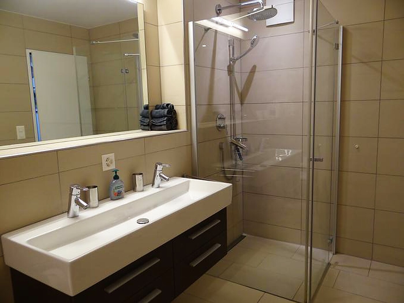 Lower floor bathroom, second view